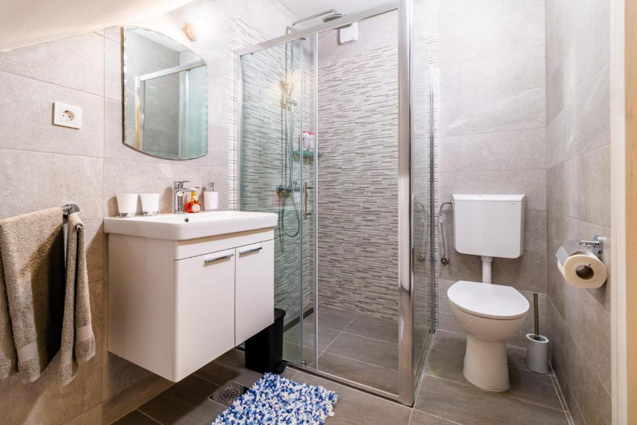 Studio Apartman Mirela Kastel Stafilic Каштела Экстерьер фото